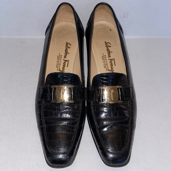 Salvatore Ferragamo Shoes Salvatore Ferragamo Black Pumps With Gold